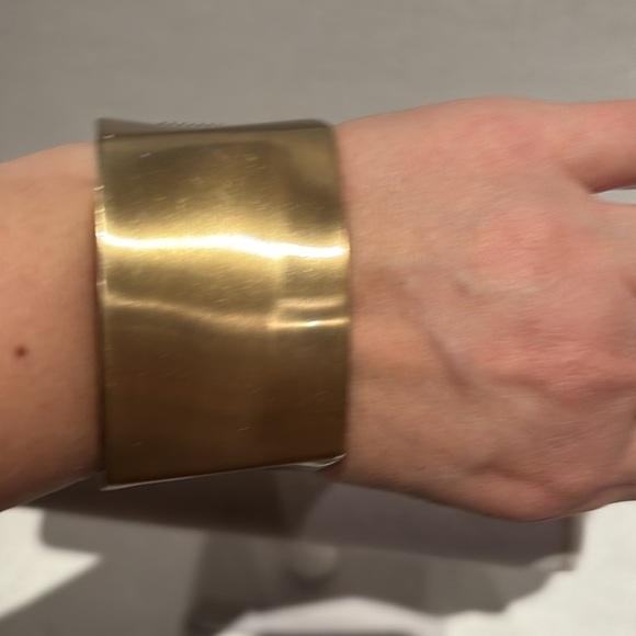 Chic Gold-Tone Cuff Bracelet - Picture 6 of 6